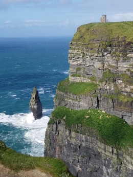 Cliffs of Moher with Innishear in the background